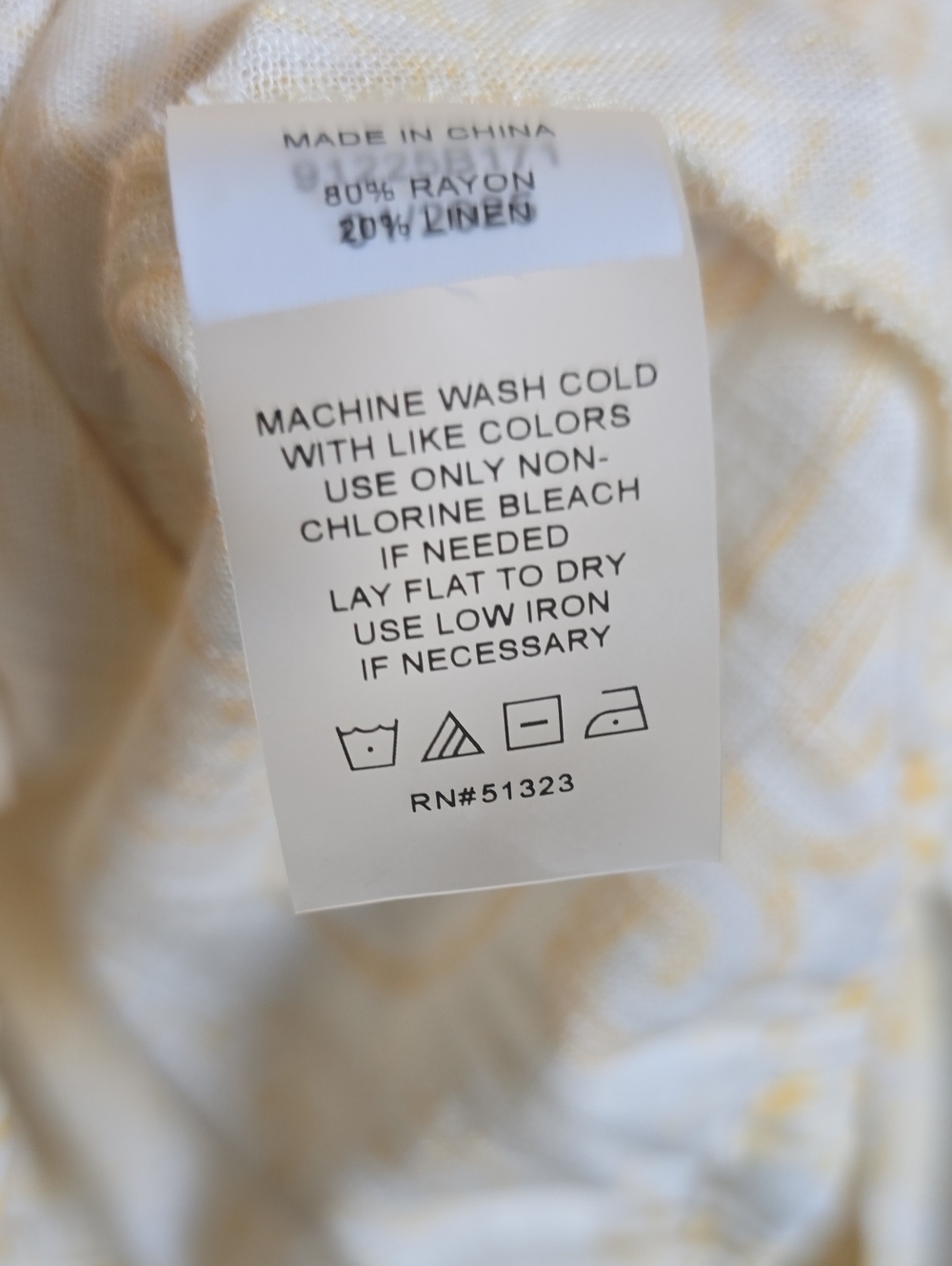 NWT Vince Camuto Printed Linen Blend Off Shoulder Top. Small And XL - Picture 11 of 11